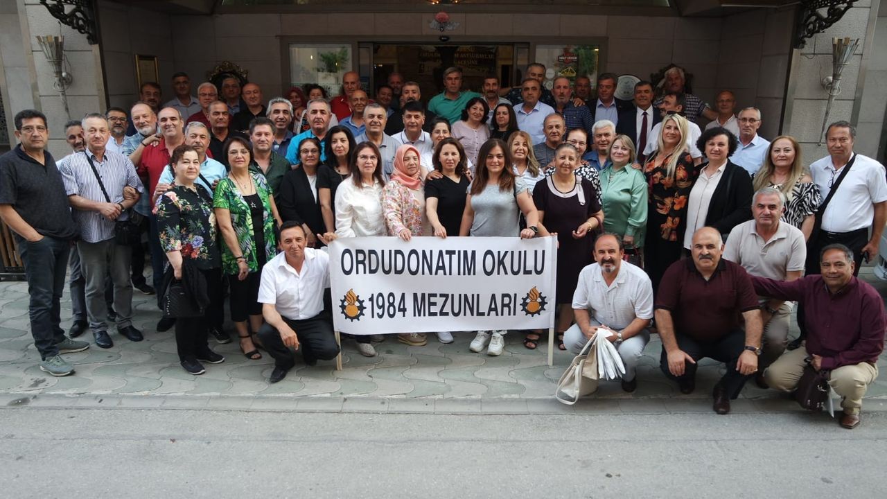 1984 mezunları Eskişehir'e hayran kaldı