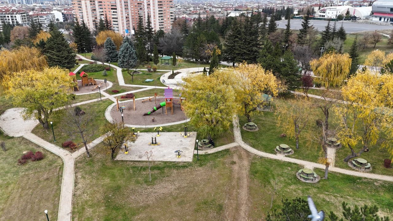 Vatandaş İstedi Büyükşehir Yenikent Parkını Yeniledi