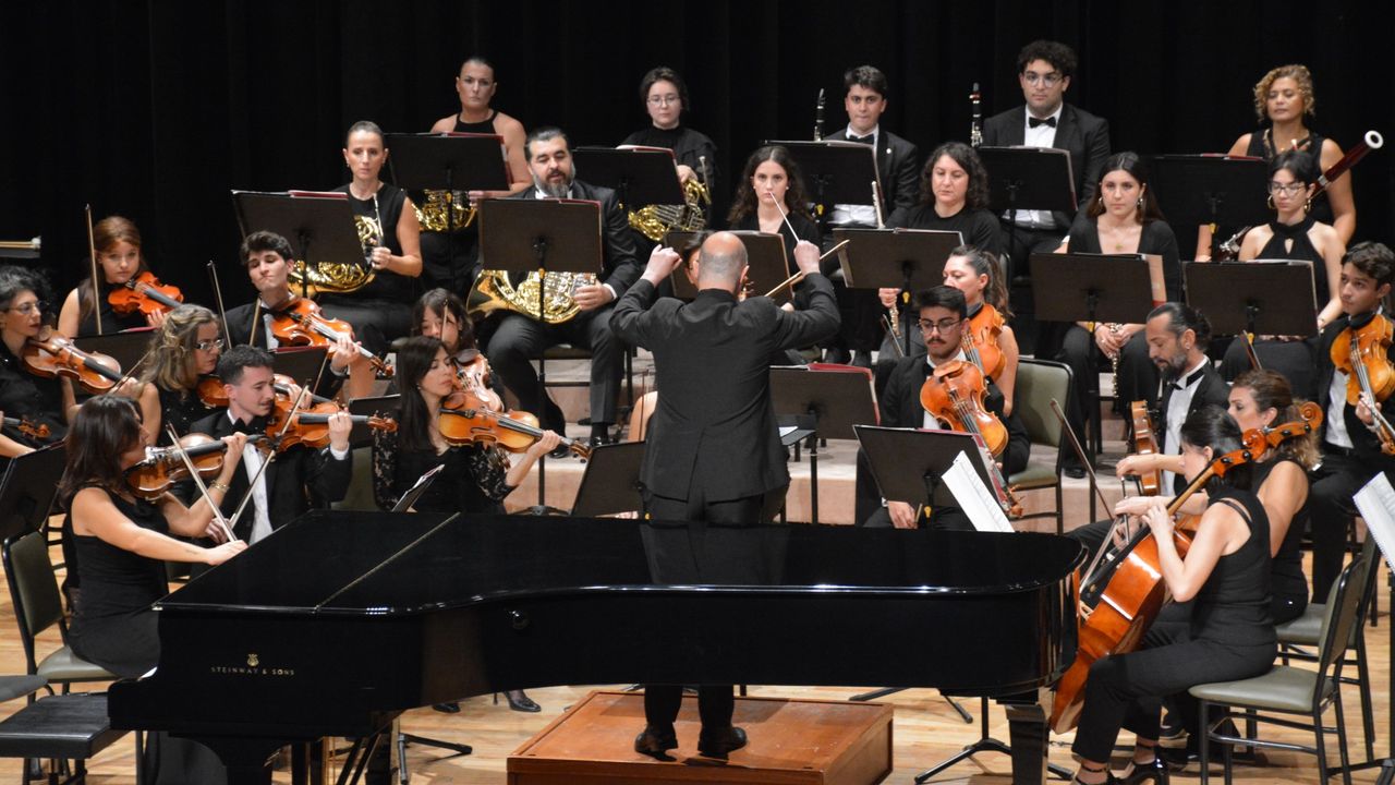 Anadolu Üniversitesi Senfoni Orkestrası’ndan Klasik Müzik Ezgileri