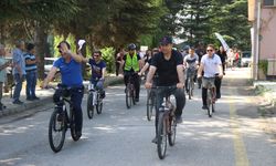 Dünya Bisiklet Günü’nü 5 kilometre pedal çevirerek kutladılar
