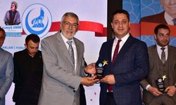 Başkan Bozkurt Ülkü Ocakları ödül törenine katıldı