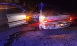 Alkollü sürücülerin kazasında 2’si ağır 4 yaralı