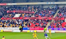 Eskişehirspor pankartı İskoçya Ligi’ne damga vurdu