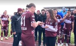 Eski Eskişehirsporludan maç sonu evlilik teklifi