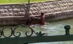 Çocukların Porsuk Çayı’nda tehlikeli serinleme yöntemi