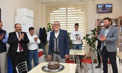 Başkan Bozkurt’a sürpriz doğum günü