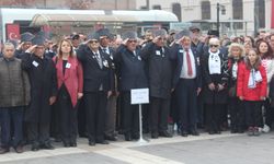Vilayet Meydanı'nda Ata'yı Anma Töreni