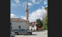 Sivrihisar’daki 573 yıllık tarihi cami yenileniyor