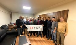 ESVAK’tan 34 öğrenciye burs