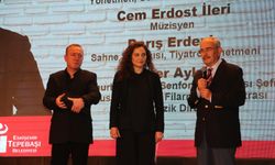 Şehir Tiyatroları Ve Senfoni Orkestrası Sanatçılarına Yılın Sanat Ödülü 