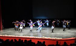 Tepebaşı Belediyesi Halk Dansları Topluluğu’ndan Muhteşem Gösteri
