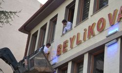 Beylikova Belediyesi Tabelasına 'T.C.' Eklendi