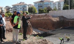 Vali Aksoy Emek'te Anadolu Lisesi İnşaatını Gezdi