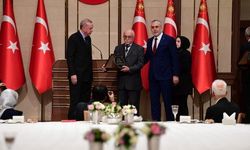 Mehmet Usta Cumhurbaşkanı Erdoğan'dan plaket aldı