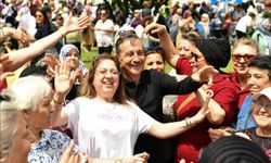 Annelerin Tepebaşı’nda Keyfi Yerinde