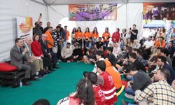 3D’de Gençler Başkanlarla Buluştu