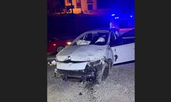 Otomobil Bariyerlere Çarptı: 1 Ölü