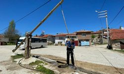 Köylü 100 yıldır su ihtiyacını bu kuyudan karşılıyor