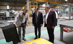 Başkan Ataç Fabrikaları Ziyaret Etti
