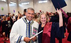Anadolu Üniversitesi 7’den 77’ye mezunlarını uğurladı