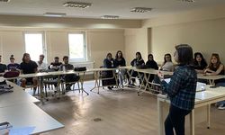 Gençler Toplumsal Sorunlar Konularında Bilgilendirildi