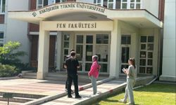 Kapılar kapatıldıktan 10 dakika sonra gelen aday YKS'ye giremedi