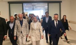 Bakan Göktaş yangında yaralanan orman işçisini ziyaret etti