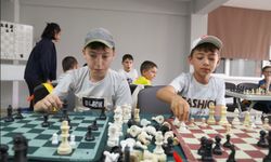 Satranç İle Zihinlerini Geliştiriyorlar