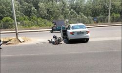 Motosiklet otomobille çarpıştı: 1 yaralı