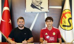 Eskişehirspor Ozan İsmail Cörüt ile sözleşme imzaladı