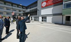 Vali Aksoy'dan Fethi Yılmaz Sezer Yaşlı Bakım Merkezi'ne ziyaret