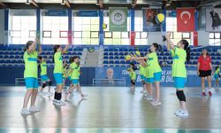 Bu yaz da minik sporcularla dolup taşıyor