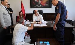 Afyonkarahisar'da Vali Halkın Sorunlarını Dinledi