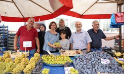 Başkan Ünlüce Kurtuluş Pazarında
