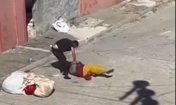 Sığınmacı Psikopat Sokakta Eşini Bayılıncaya Kadar Dövdü
