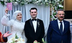 Vali Aksoy dünyaevine giren polis çiftin mutluluğuna ortak oldu