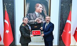Genel Kurmay Başkanı Bayraktaroğlu'ndan Vali Aksoy'a ziyaret