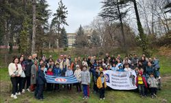 Minik sporcular fidanlarını toprakla buluşturdu