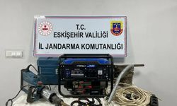 Kaçak kazı yapan 4 şüpheli suçüstü yakalandı