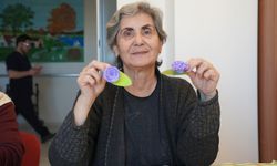 Dayanışmanın Sembolü Olarak Keçeden Broşlar Yaptılar