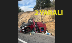 Bozüyük'te kontrolden çıkan kamyonet ters döndü