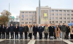 Vilayet Meydanında Öğretmenler Günü Töreni