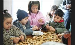 Minikler üretim sürecini yerinde gördü