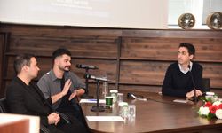 Anadolu Üniversitesi mezunu spor muhabirleri öğrencilerle buluştu