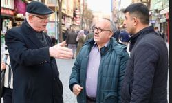 Başkan Kurt’tan Asarcıklı Caddesi’nde Esnaf Ziyareti