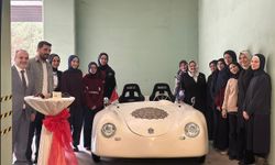 Suriye Devlet Başkanı’nın Eşi Latife El Durubi'den Kadıköy Anadolu İmam Hatip Lisesi’ne Ziyaret