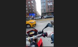 Tramvay yolunu motor parkuruna çevirdi