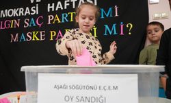 Minikler Demokrasiyle Tanıştı