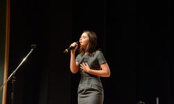 Liseli Gençler Anadolu Türkülerinin Sesini Yükseltti