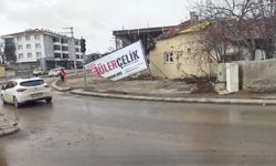 Çankaya Mahallesi'nde fırtına maddi hasara yol açtı